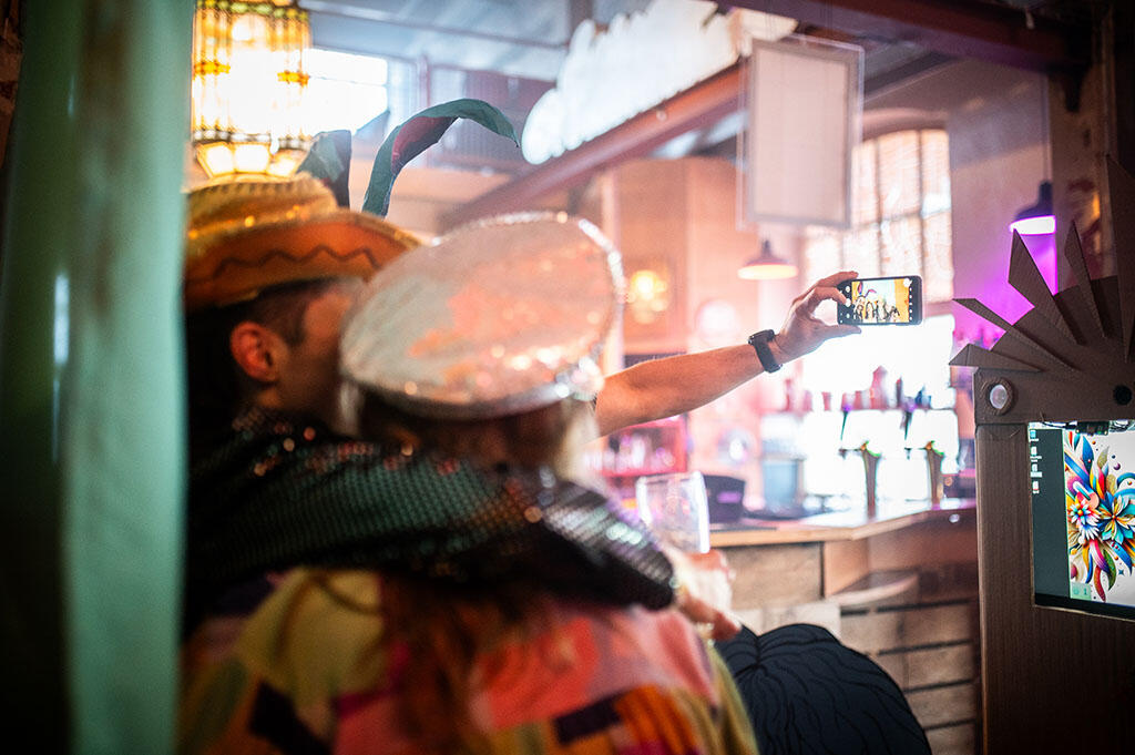 Sparkle & Dance Show me your sparkles!